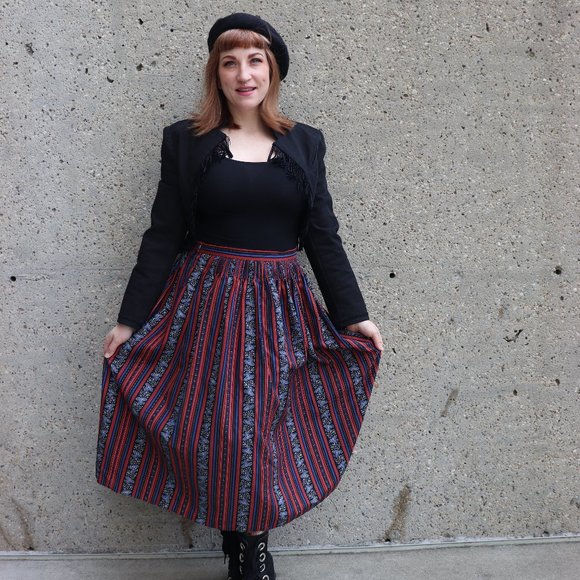 Vintage Dresses & Skirts - vintage floral skirt